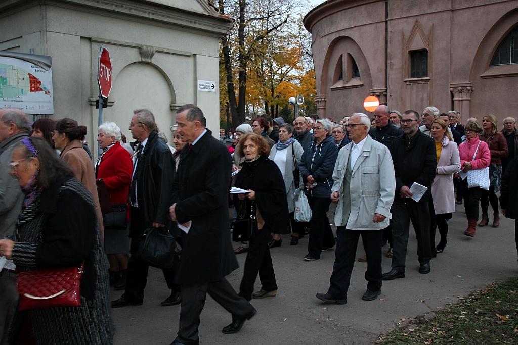 Nieszpory pod przewodnictwem bpa Zbigniewa Kiernikowskiego