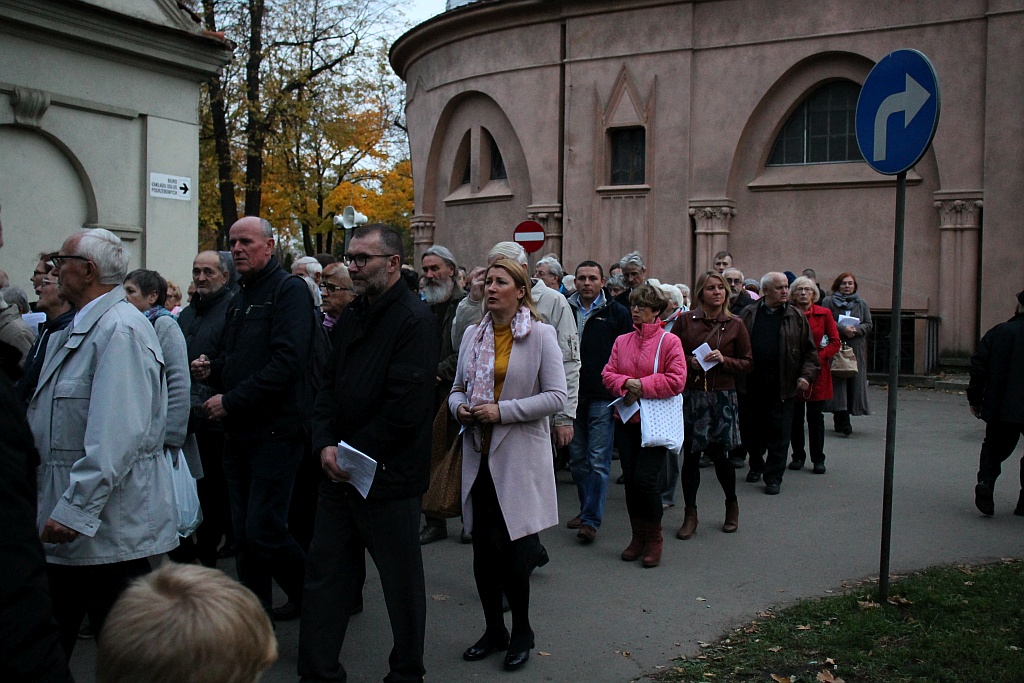 Nieszpory pod przewodnictwem bpa Zbigniewa Kiernikowskiego