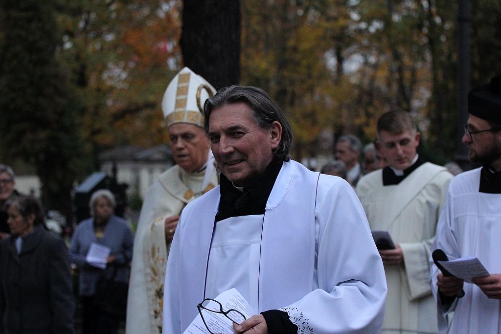 Nieszpory pod przewodnictwem bpa Zbigniewa Kiernikowskiego