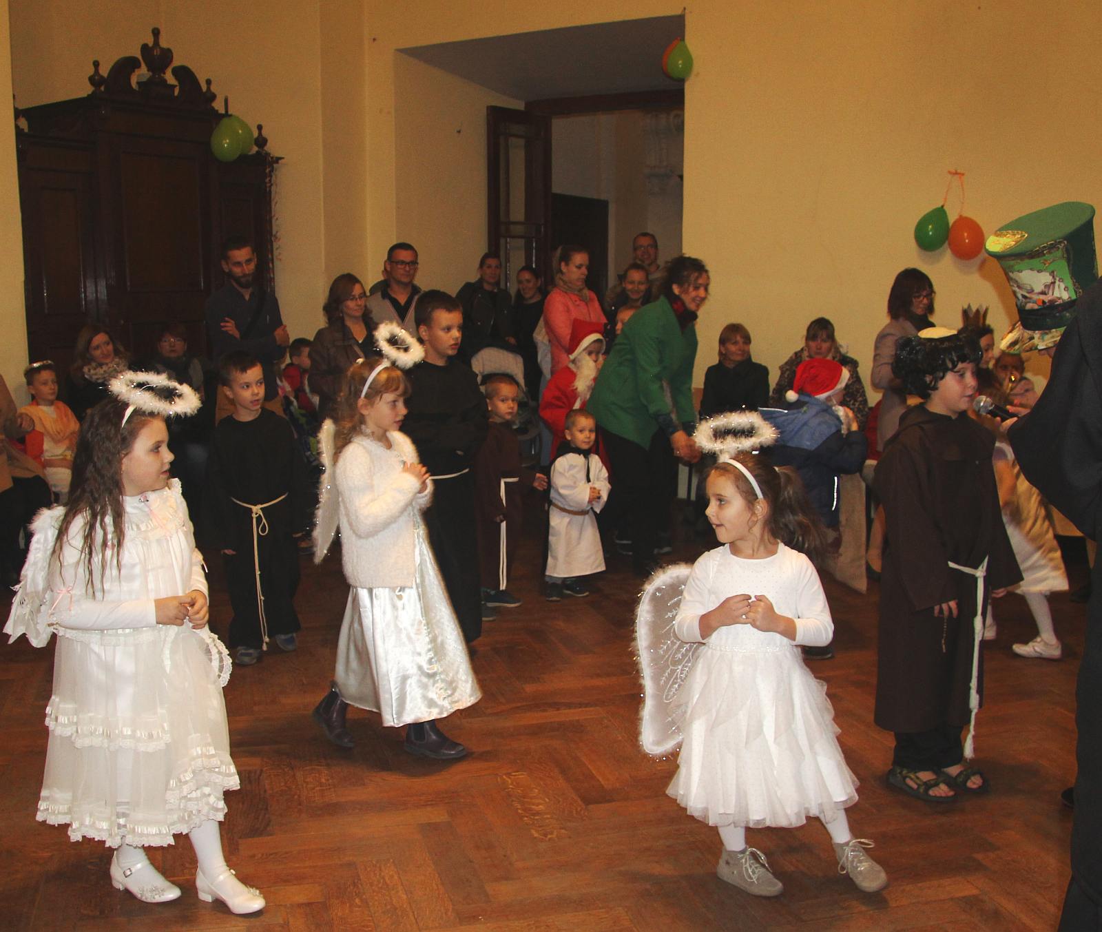 Bal ze Wszystkimi Świętymi w parafii Świętego Jana w Legnicy

