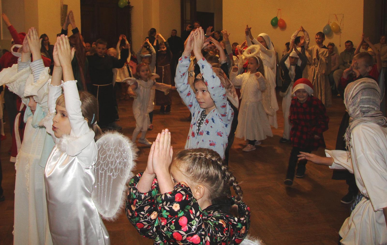 Bal ze Wszystkimi Świętymi w parafii Świętego Jana w Legnicy
