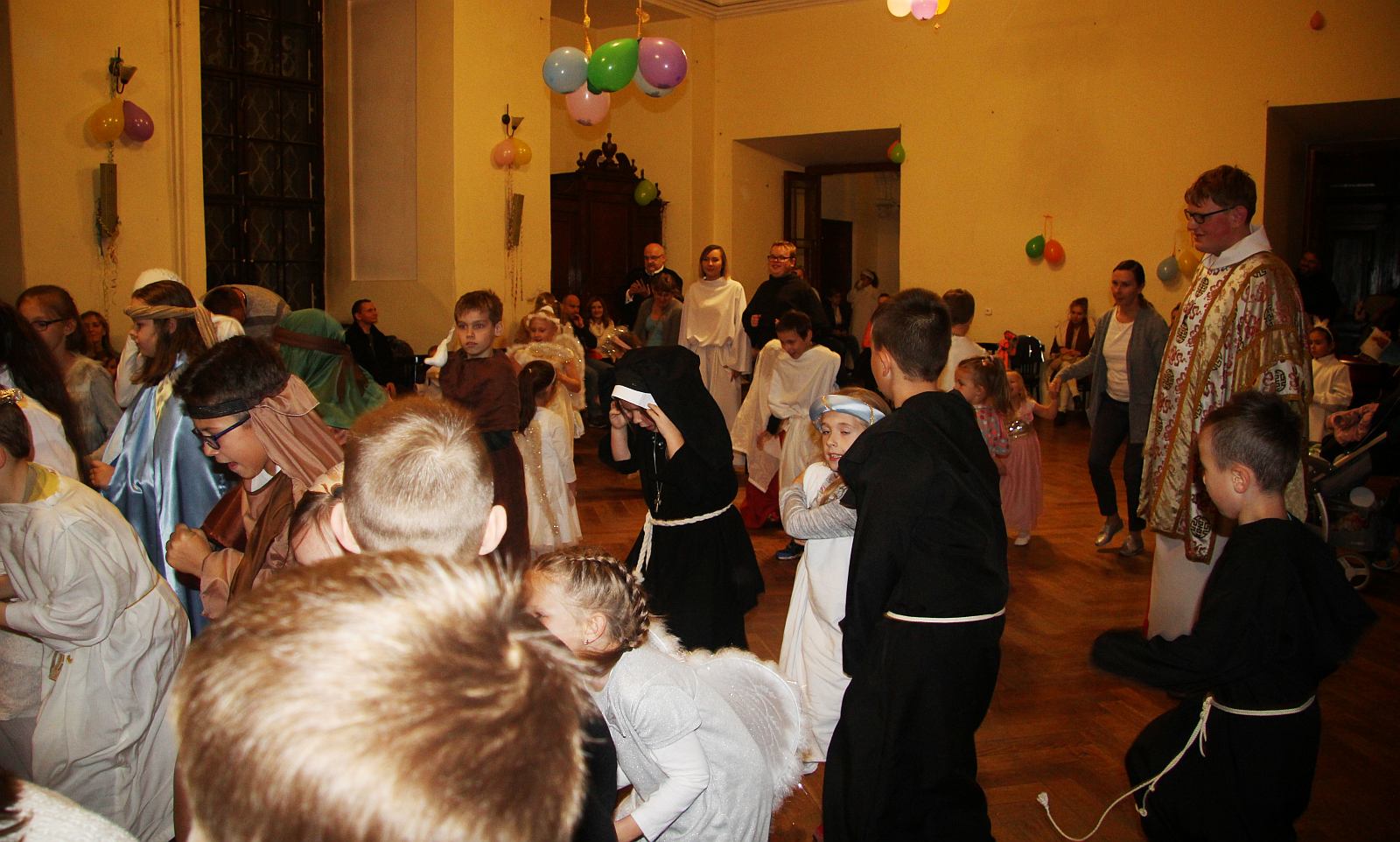 Bal ze Wszystkimi Świętymi w parafii Świętego Jana w Legnicy
