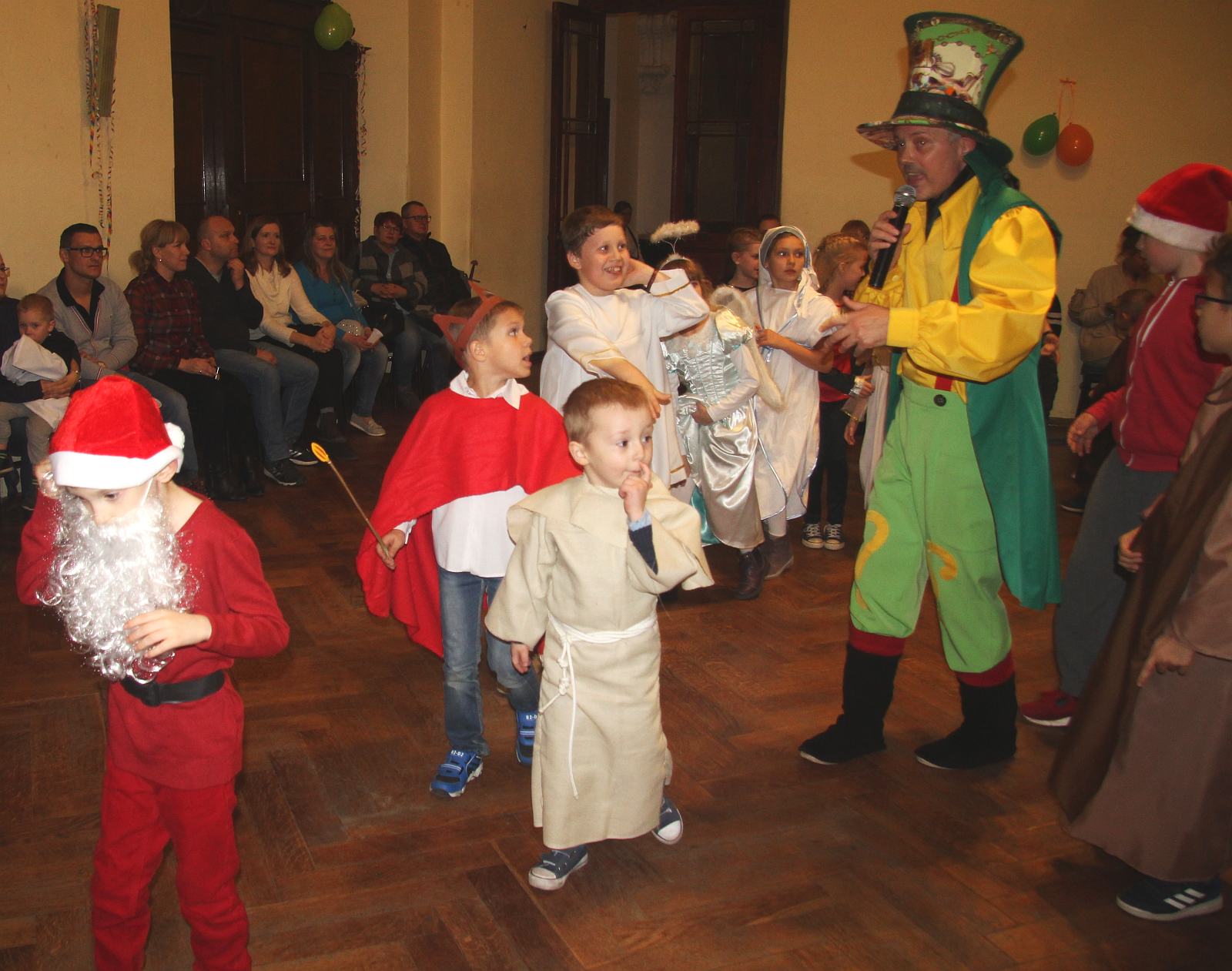 Bal ze Wszystkimi Świętymi w parafii Świętego Jana w Legnicy
