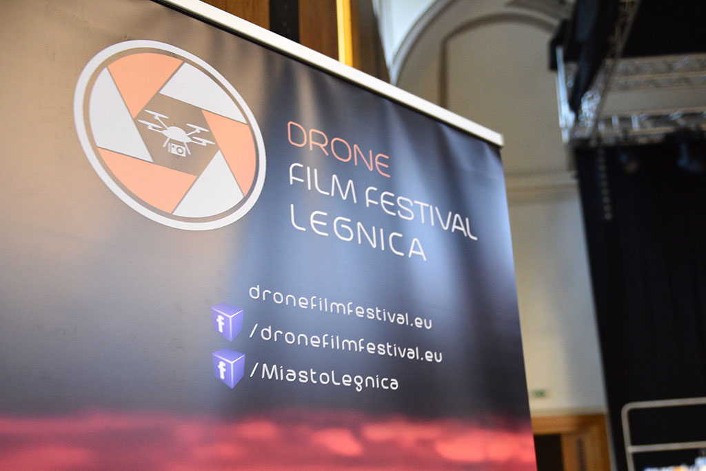 W Legnicy trwa międzynarodowy festiwal dronów
