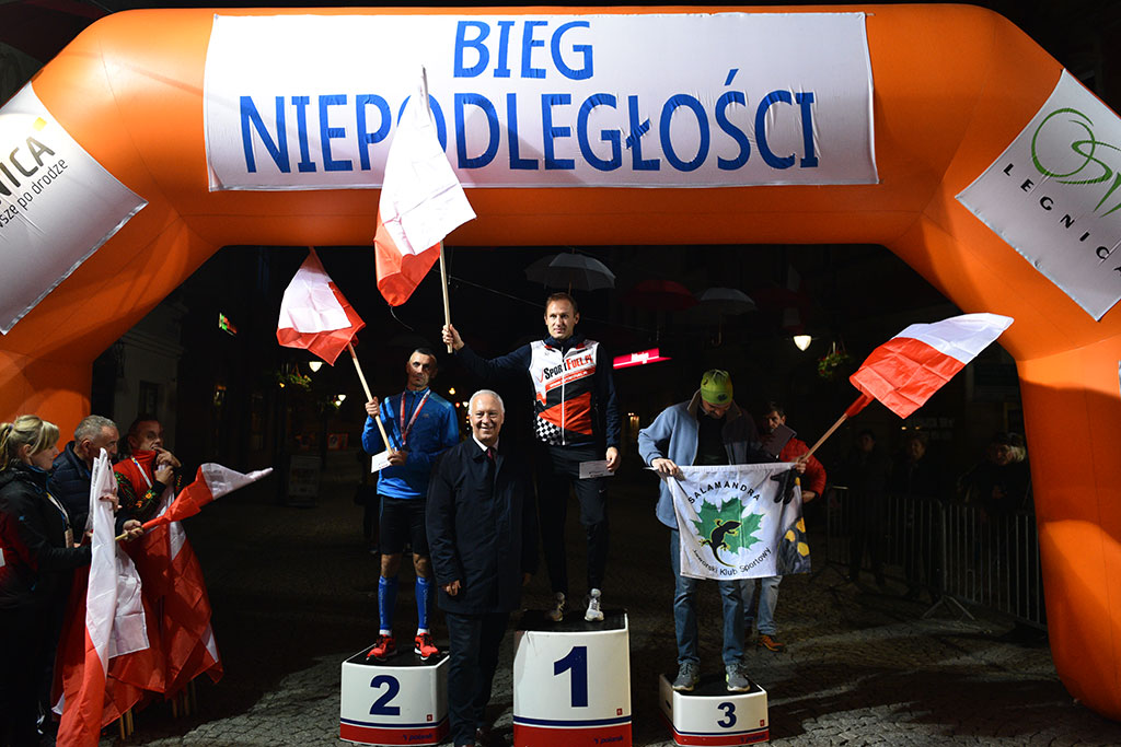 Zwycięzcą legnickiego Biegu Niepodległości został Piotr Holly