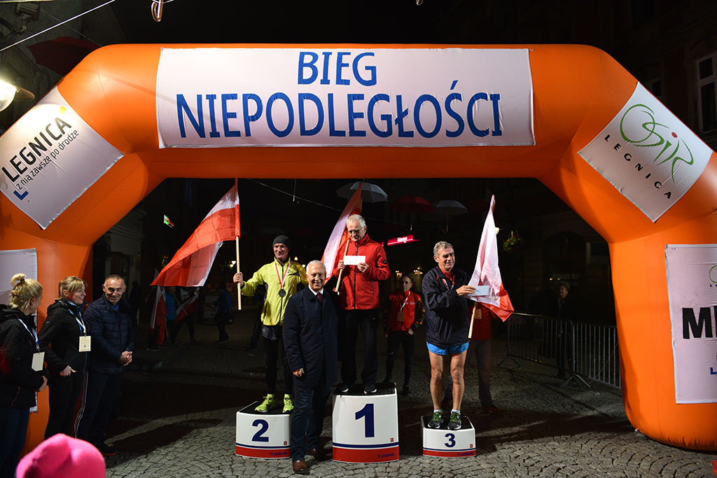 Zwycięzcą legnickiego Biegu Niepodległości został Piotr Holly