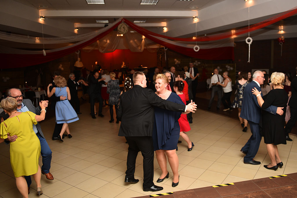 Bal Niepodległej w Centrum Spotkań Jana Pawła II w Legnicy