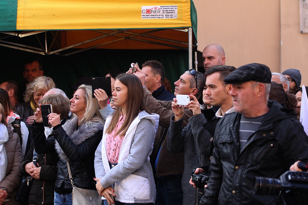 Klasy mundurowe ślubowały na płycie Rynku             
