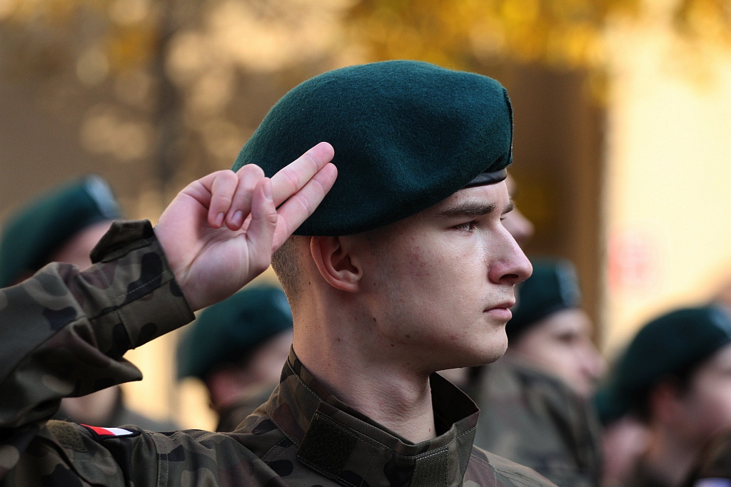 Klasy mundurowe ślubowały na płycie Rynku             
