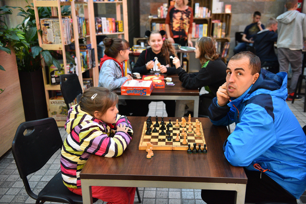 Turniej gier i planszowisko w dużym patio Galerii Piastów