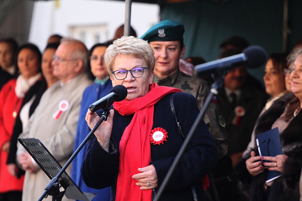 Klasy mundurowe ślubowały na płycie Rynku             

