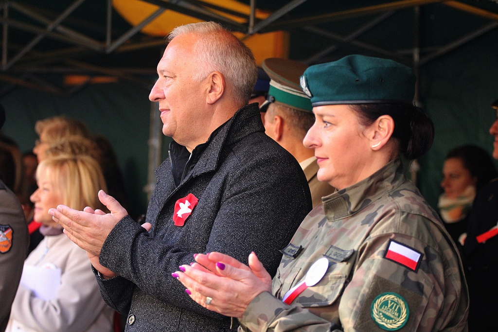 Klasy mundurowe ślubowały na płycie Rynku             
