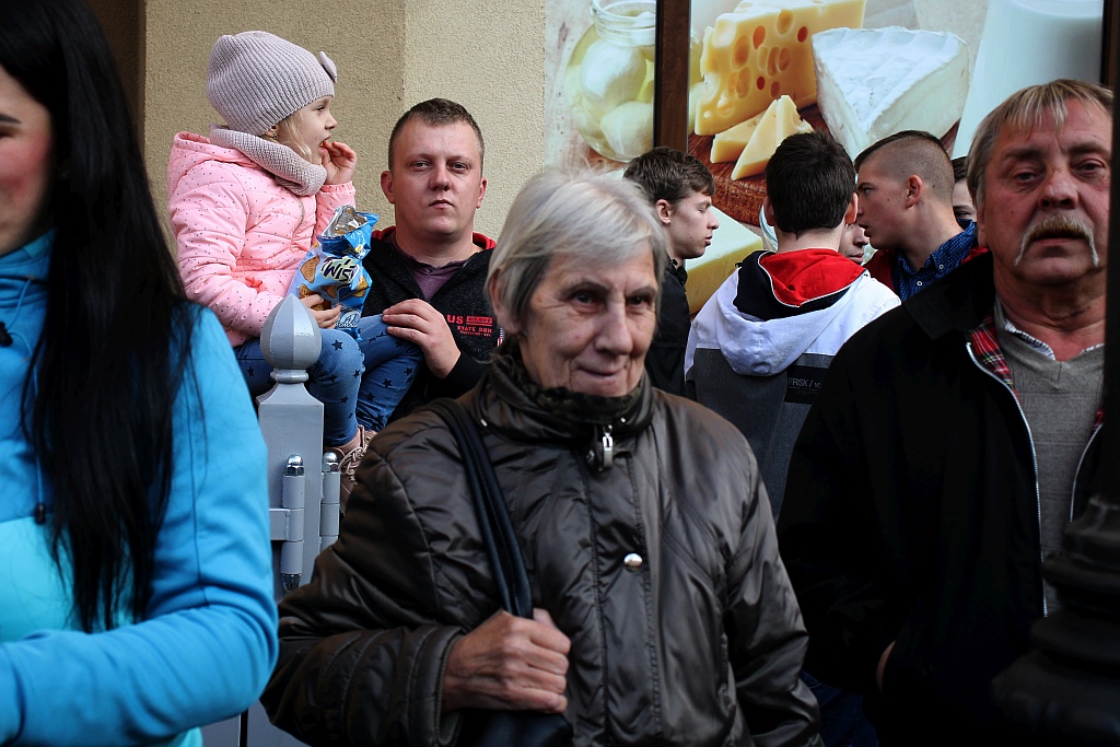 Klasy mundurowe ślubowały na płycie Rynku             
