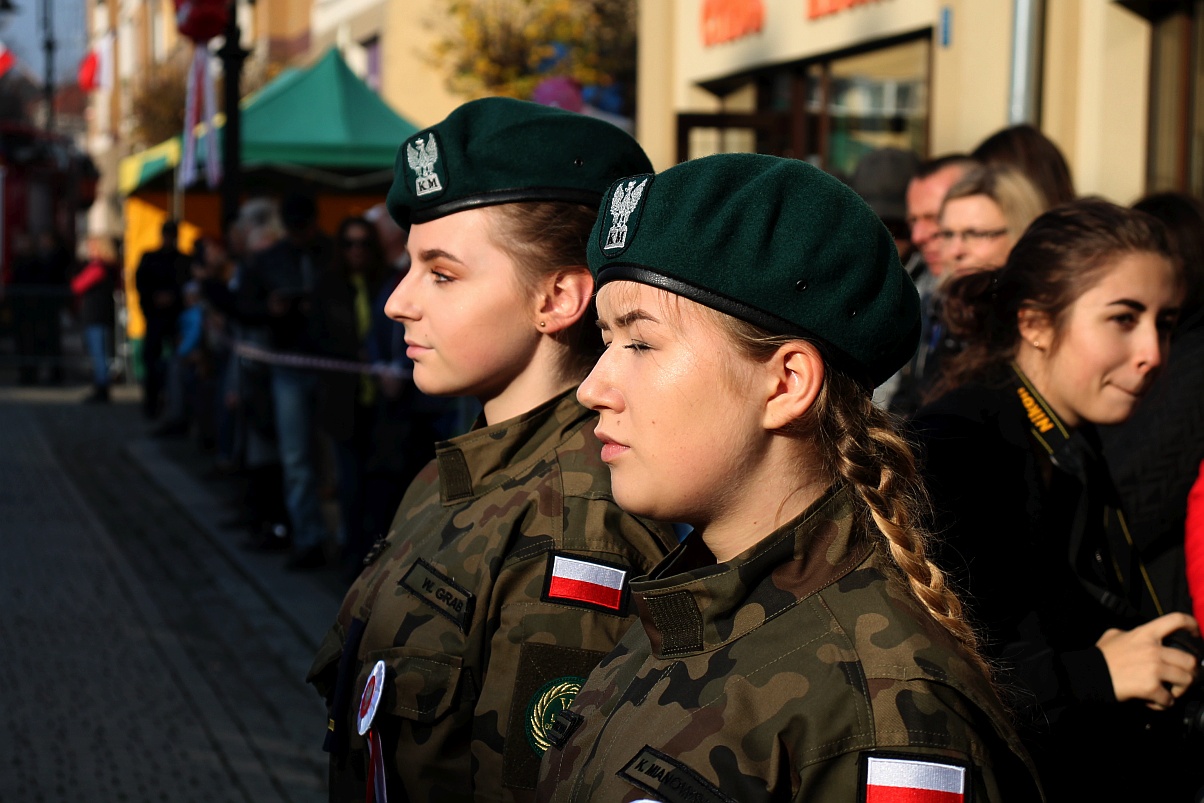 Klasy mundurowe ślubowały na płycie Rynku             
