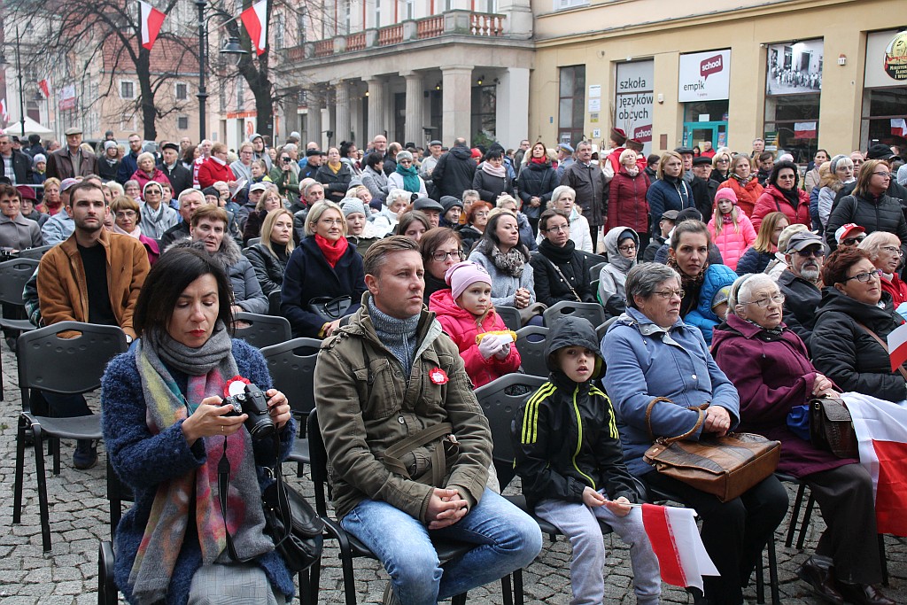 Legniczanie oglądali blok imprez z okazji święta niepodległości