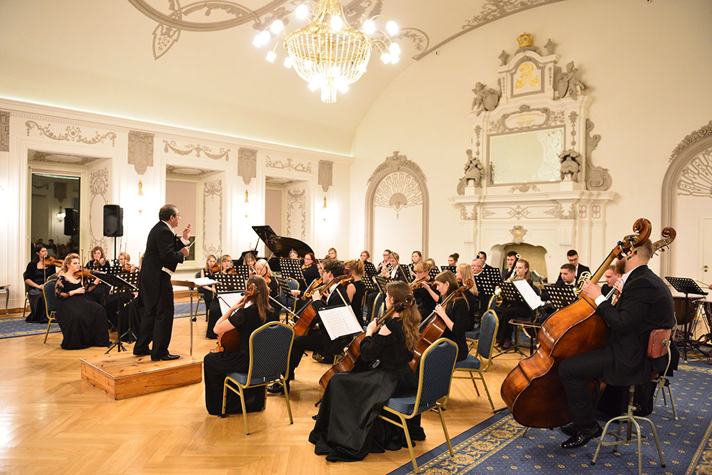 Legnicka Orkiestra Symfoniczna zagrała dla Niepodległej