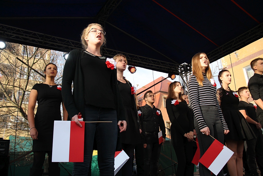 Legniczanie oglądali blok imprez z okazji święta niepodległości