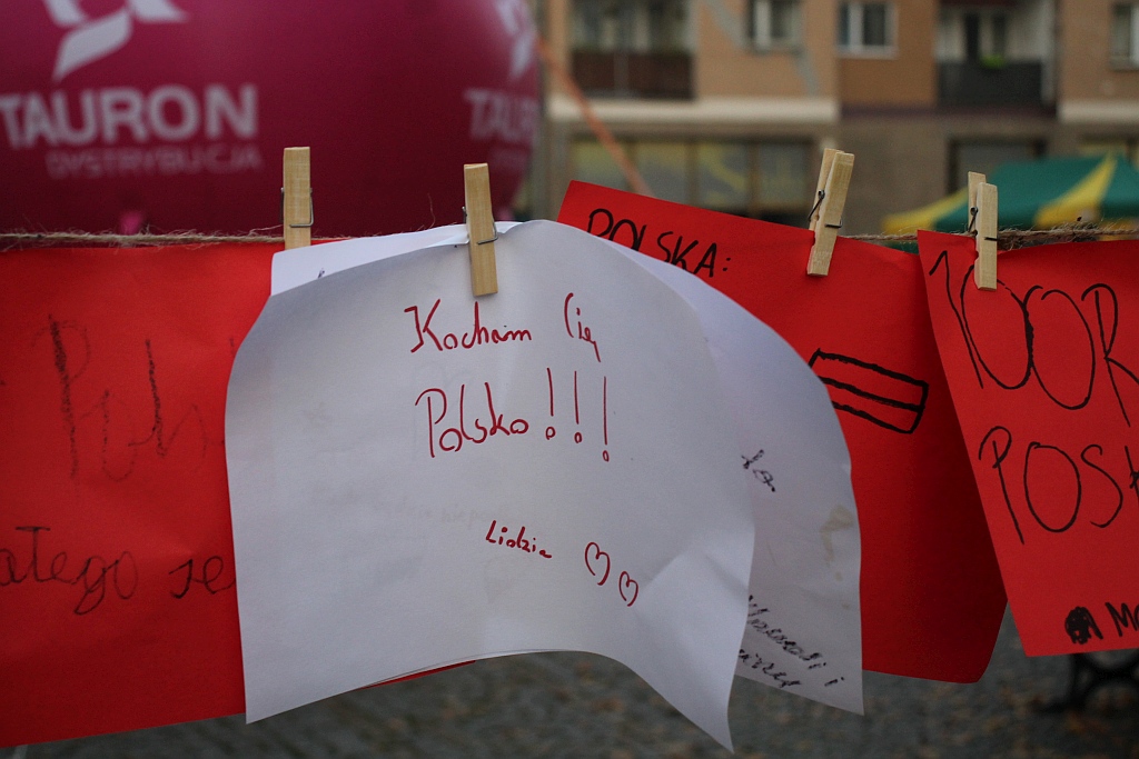 Legniczanie oglądali blok imprez z okazji święta niepodległości