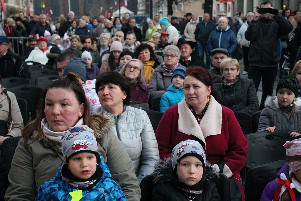 Legniczanie oglądali blok imprez z okazji święta niepodległości