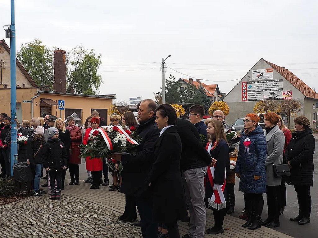 Uroczyste obchody 100 - lecia niepodległości w Prochowicach