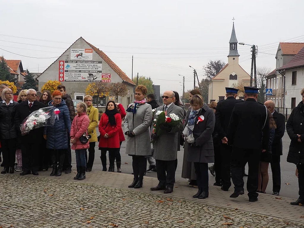 Uroczyste obchody 100 - lecia niepodległości w Prochowicach