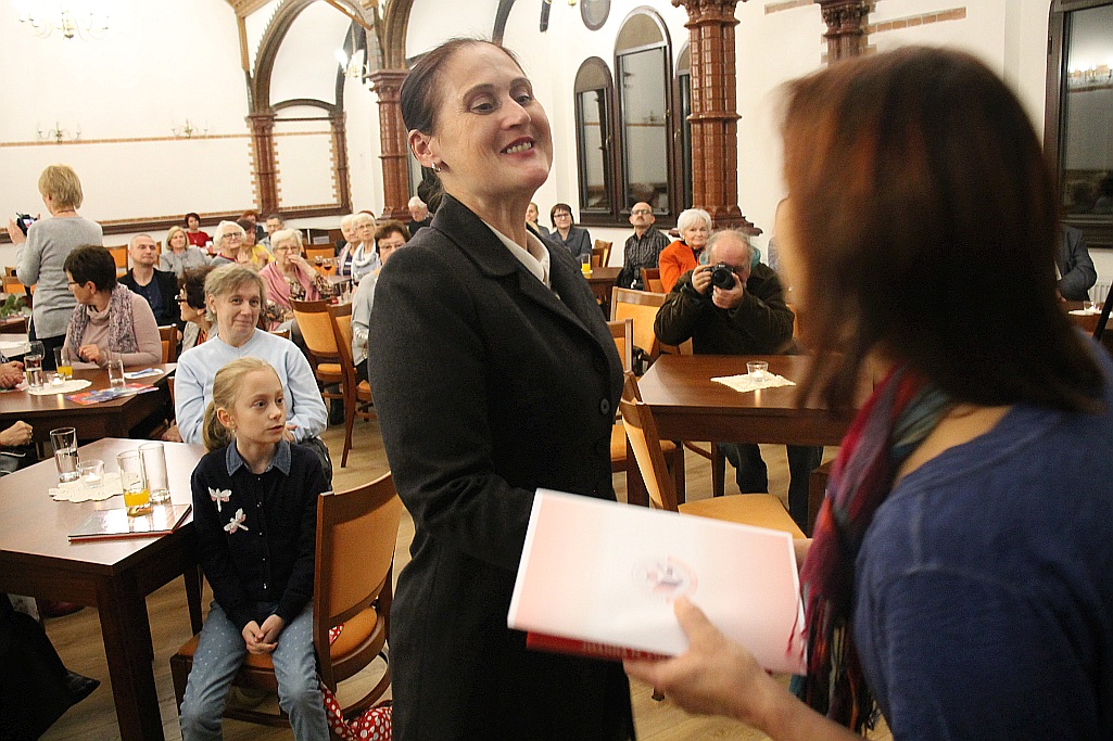 Joanna M. Chmielewska wręczyła nagrody „Amicus 2018”