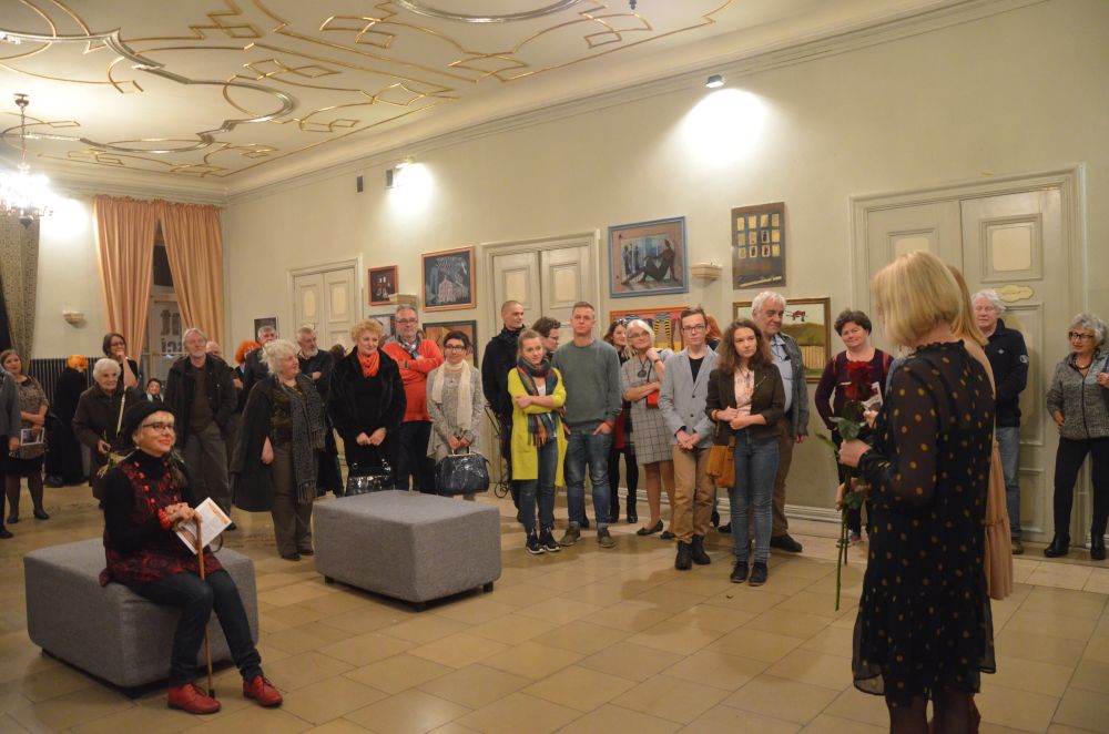 „Anioły są wszędzie” na obrazach Marii Antoniak
