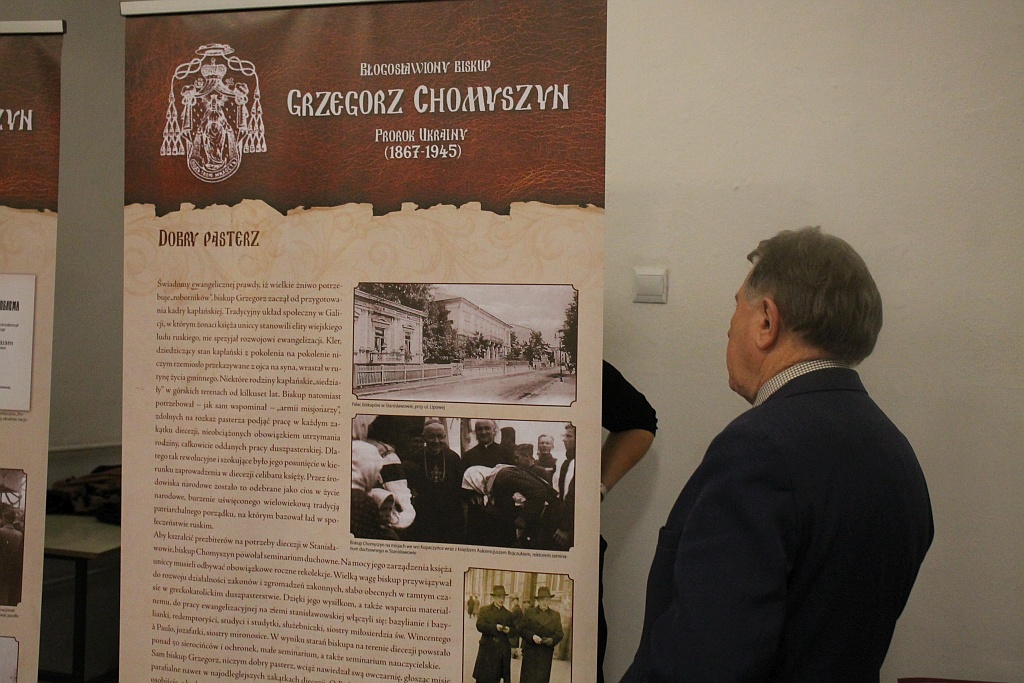W Zamku Piastowskim można zobaczyć wystawę  Biskupi Niepodległej