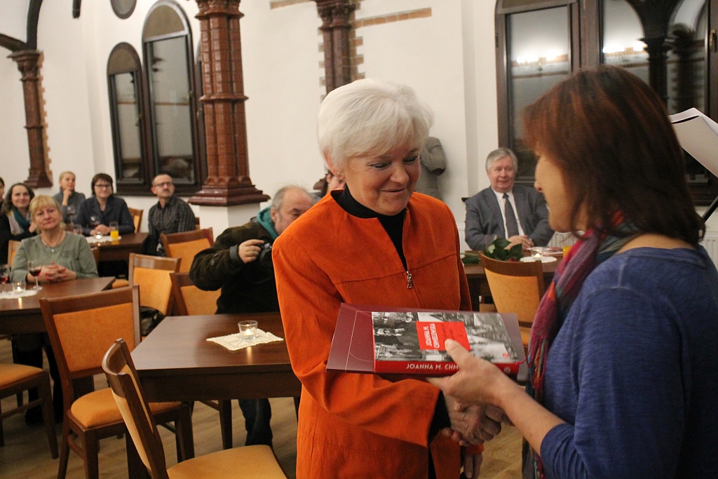 Joanna M. Chmielewska wręczyła nagrody „Amicus 2018”