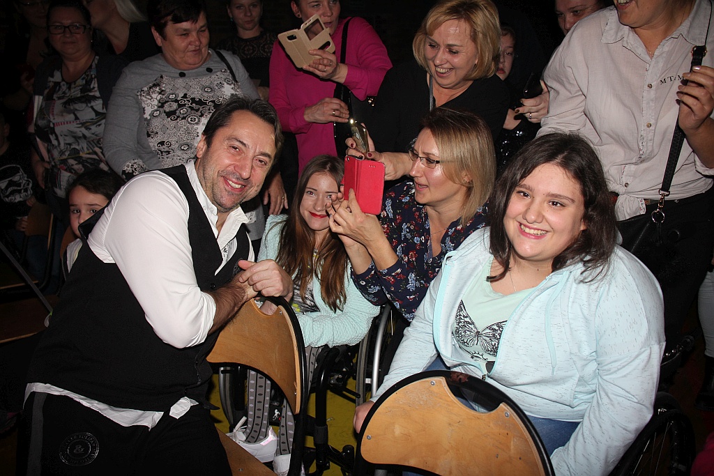 Zenek Martyniuk, Boys i Top Girl porwali fanów do tańca