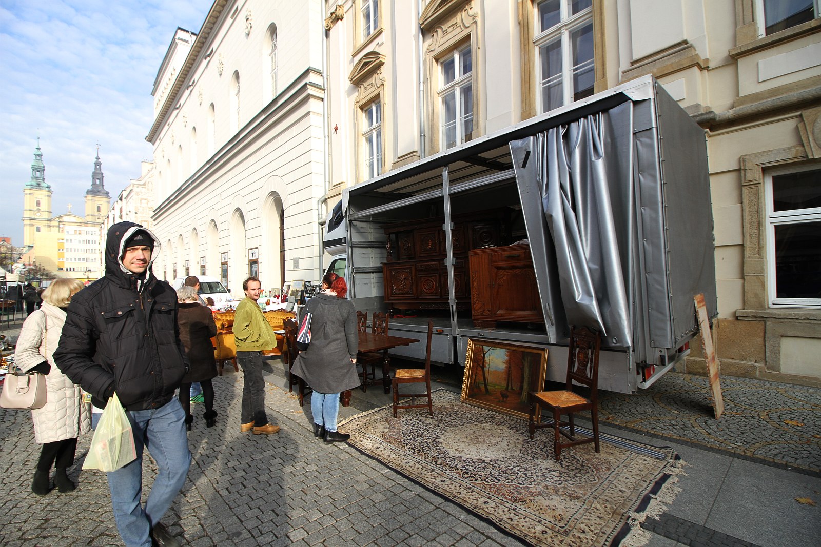 Łańcuch, mydło i powidło - na Rynku królowały starocie