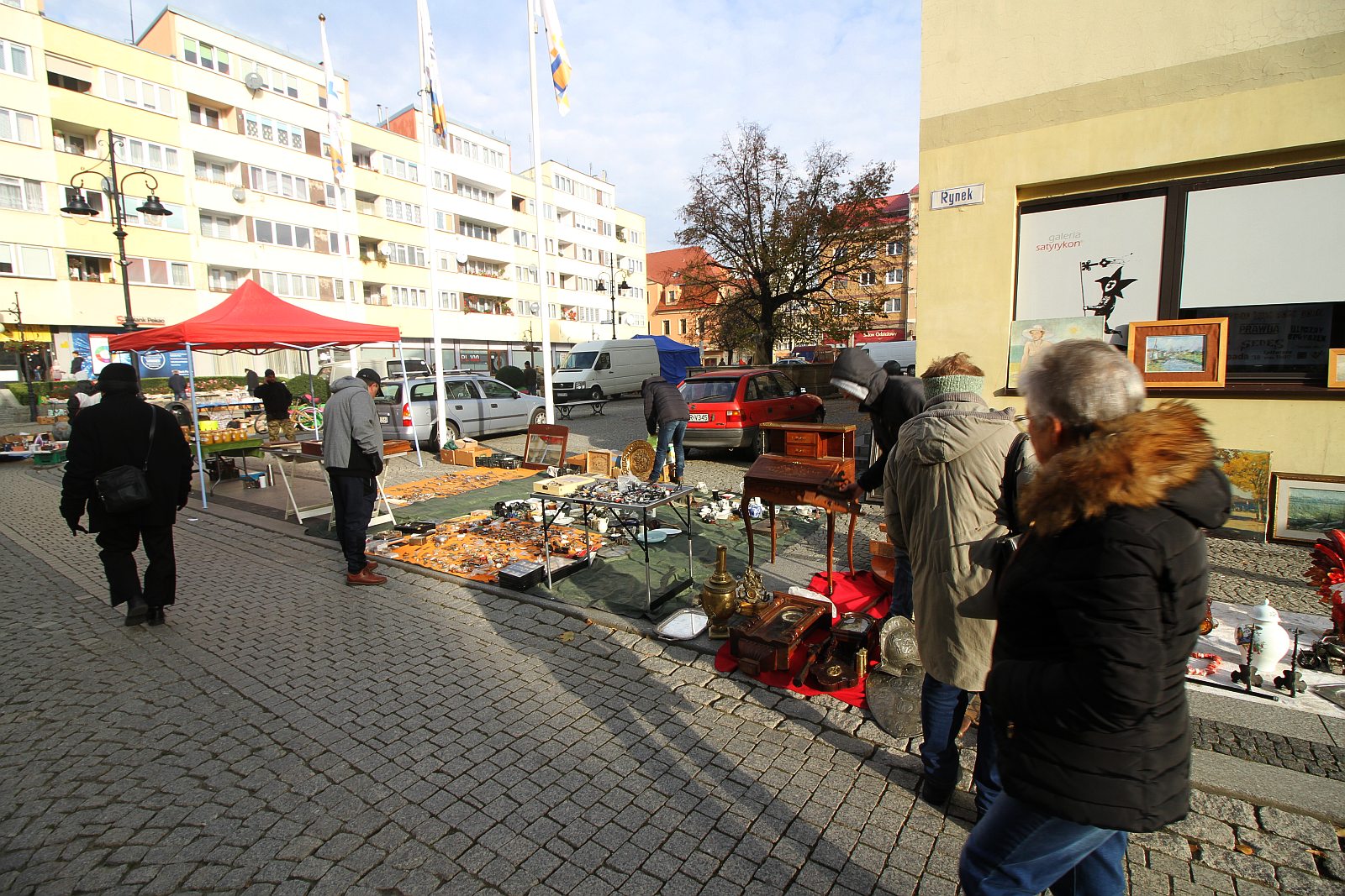 Łańcuch, mydło i powidło - na Rynku królowały starocie
