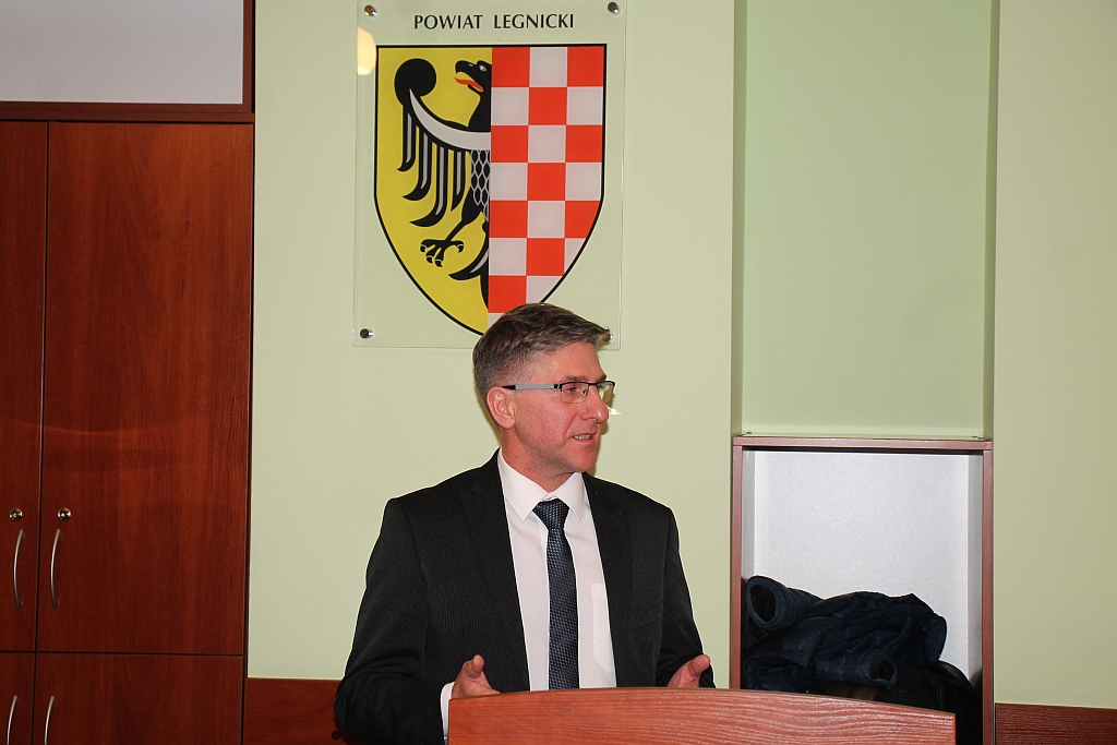 Radni wybrali władze i radę powiatu legnickiego