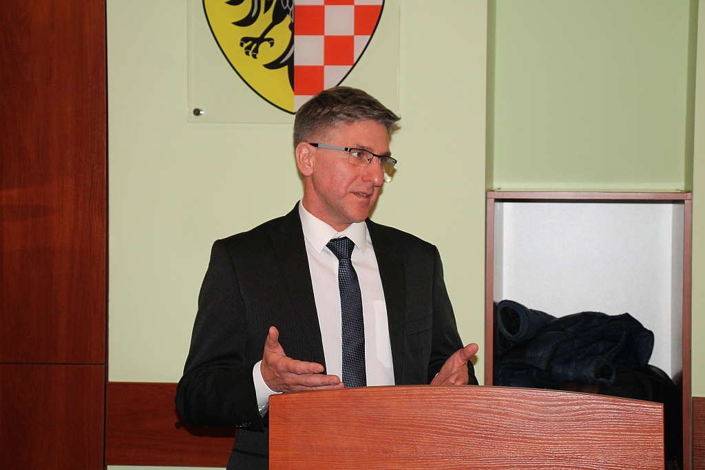 Radni wybrali władze i radę powiatu legnickiego