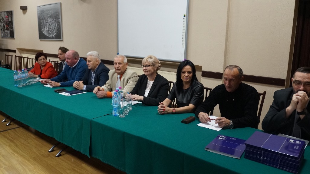 Sesja rady gminy Kunice. Zaprzysiężenie i wybór prezydium