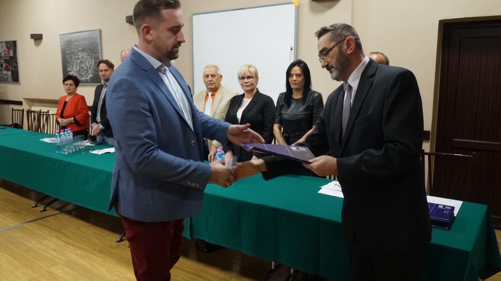 Sesja rady gminy Kunice. Zaprzysiężenie i wybór prezydium