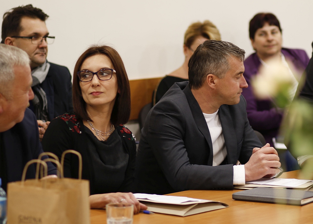 Pierwsza sesja rady gminy Miłkowice. Wybór prezydium rady
