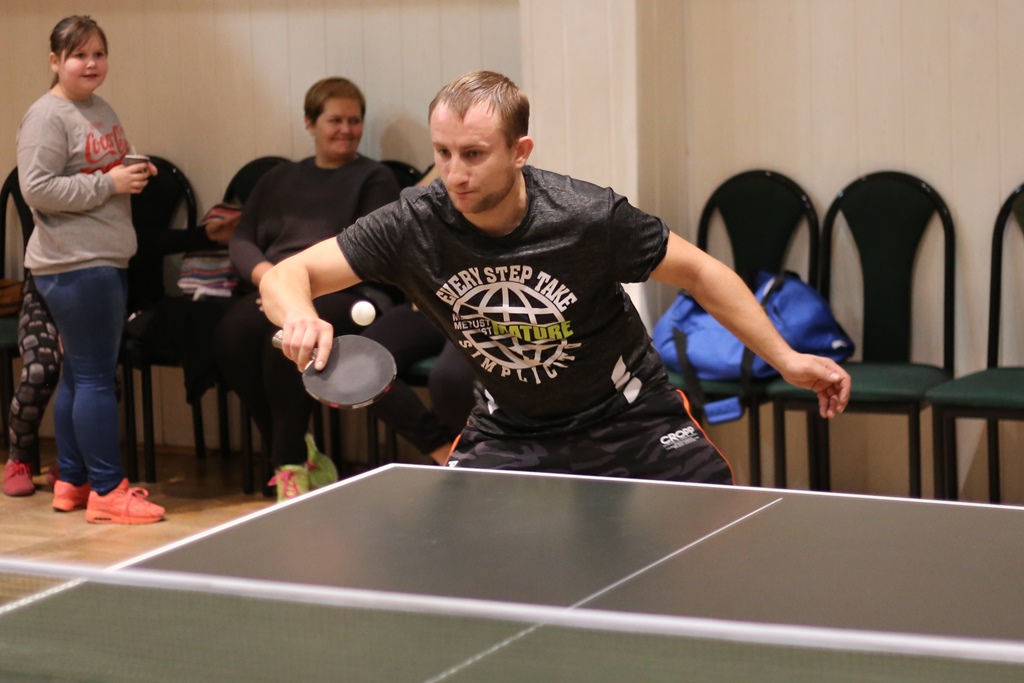 Na Piekarach po raz kolejny zagrali w tenisa stołowego