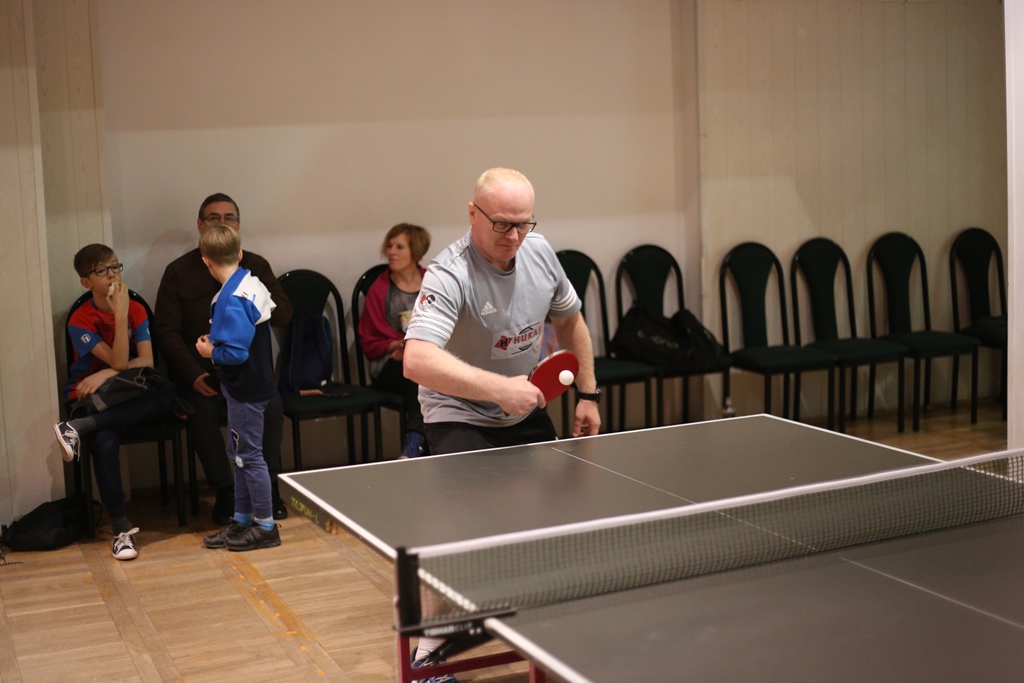 Na Piekarach po raz kolejny zagrali w tenisa stołowego