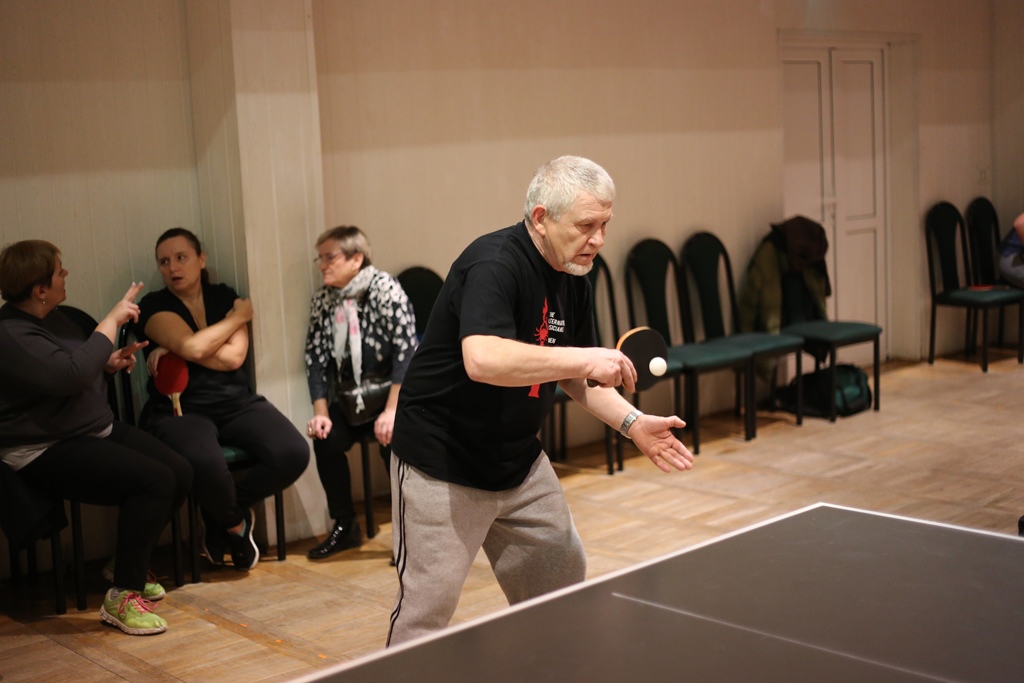 Na Piekarach po raz kolejny zagrali w tenisa stołowego