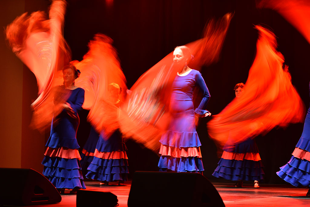 Gitara, falbany, wachlarze i kobiety, czyli ogniste flamenco
