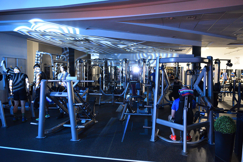 Trzecie urodziny Fitness World w klimacie lat osiemdziesiątych