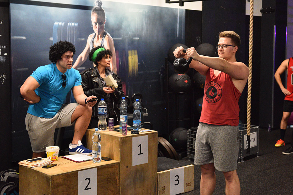 Trzecie urodziny Fitness World w klimacie lat osiemdziesiątych