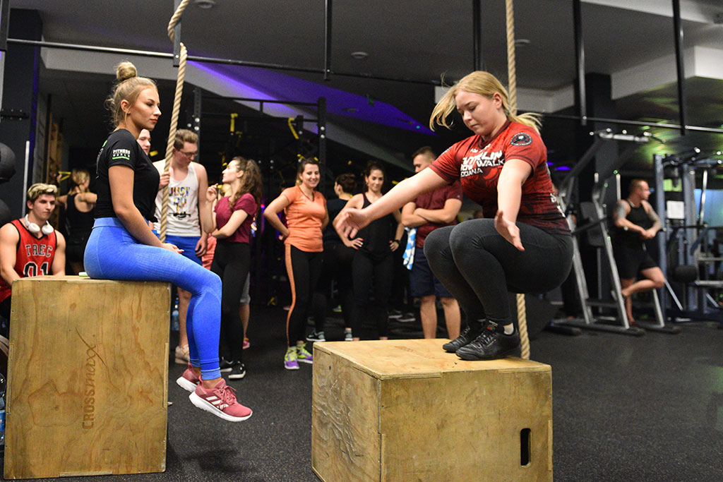 Trzecie urodziny Fitness World w klimacie lat osiemdziesiątych