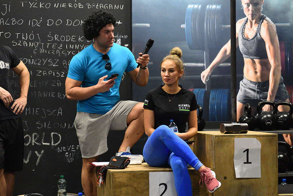 Trzecie urodziny Fitness World w klimacie lat osiemdziesiątych