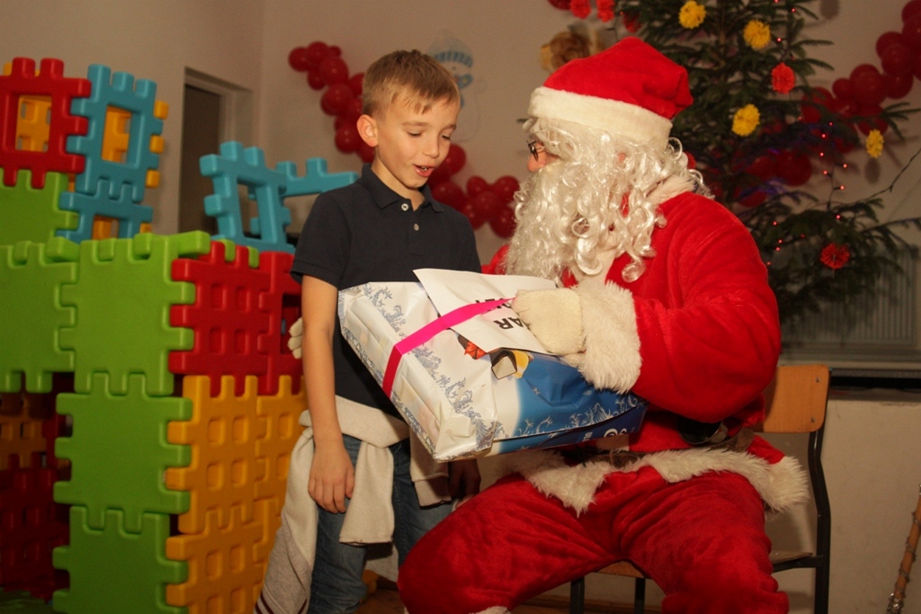 Święty Mikołaj rozpoczął swoją wielką misję w gminie Kunice