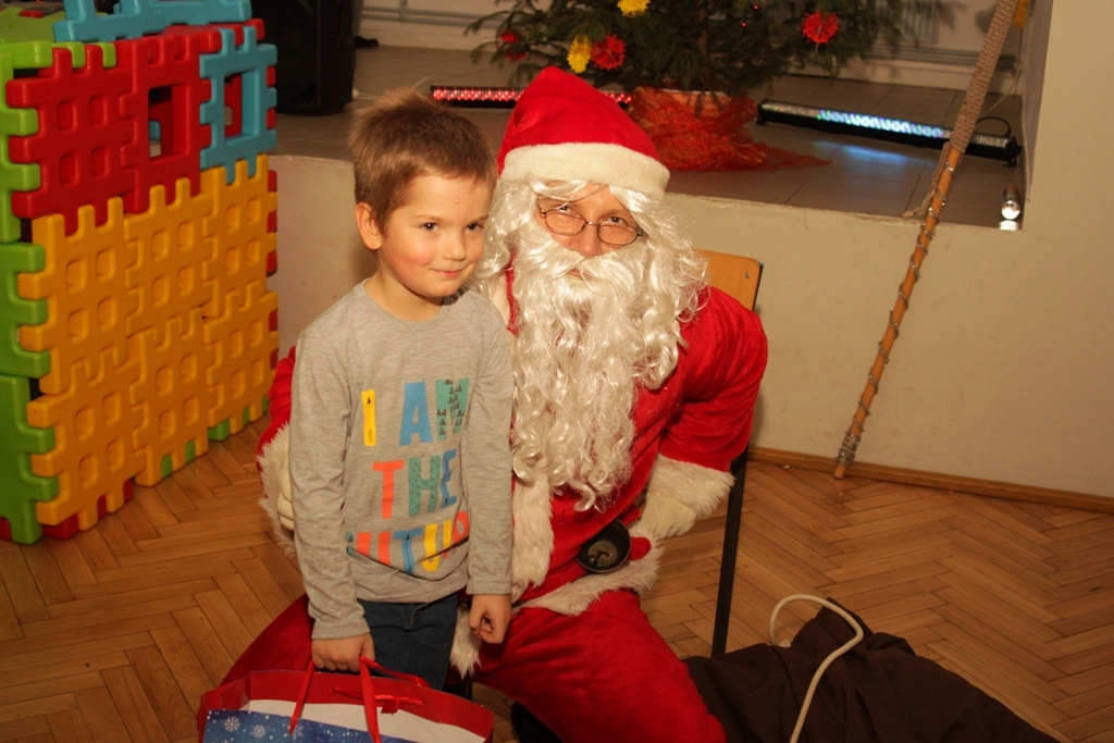 Święty Mikołaj rozpoczął swoją wielką misję w gminie Kunice