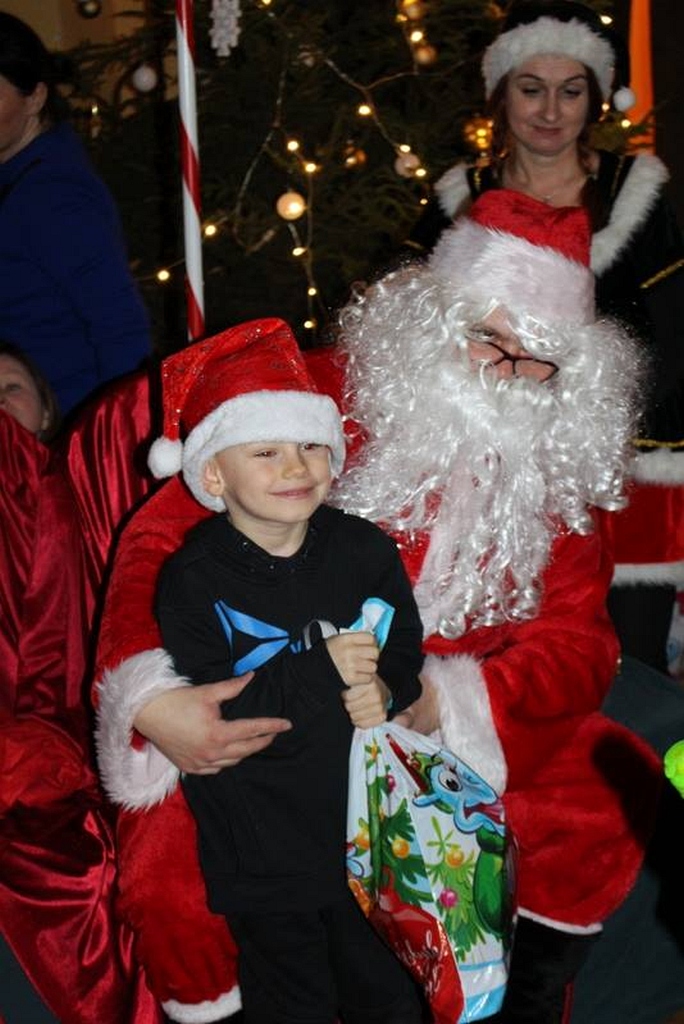 Święty Mikołaj rozpoczął wizytę w gminie Legnickie Pole