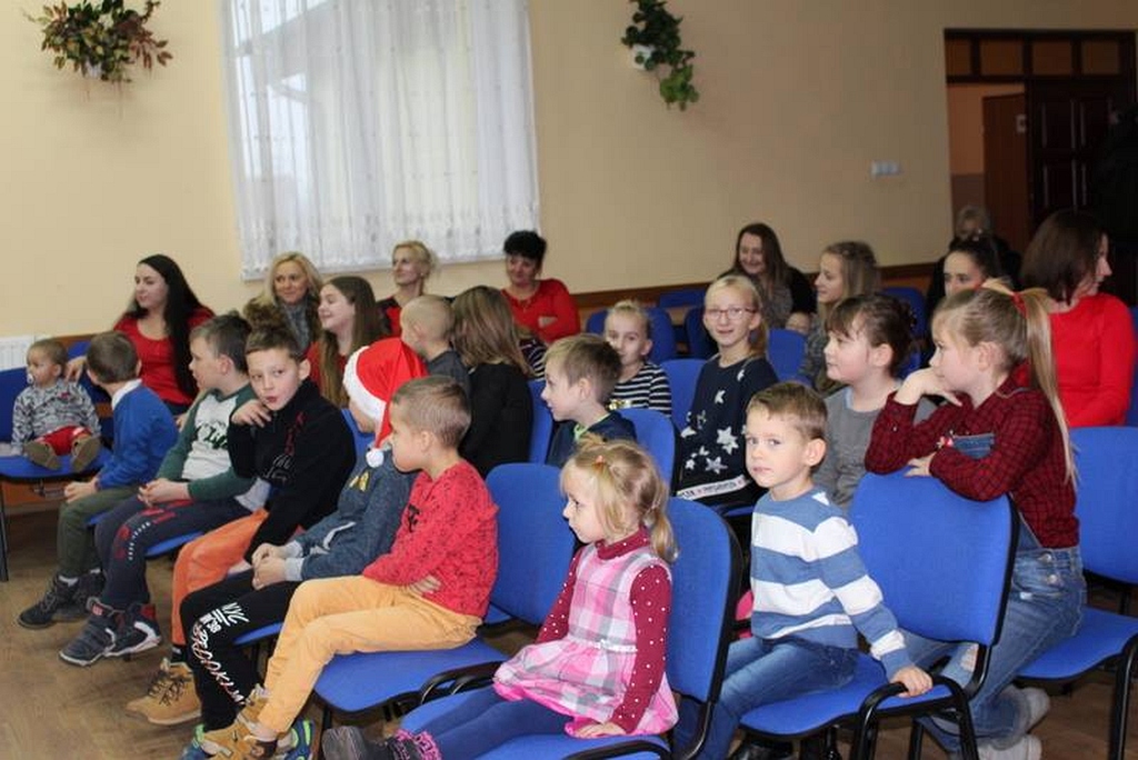 Święty Mikołaj rozpoczął wizytę w gminie Legnickie Pole