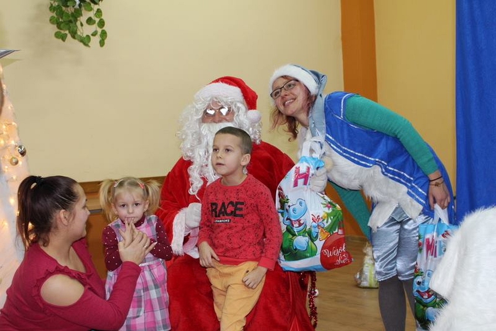 Święty Mikołaj rozpoczął wizytę w gminie Legnickie Pole